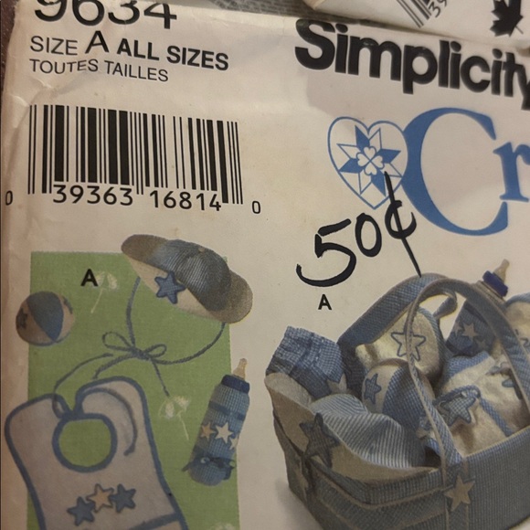 Simplicity Crafts Baby Accessories Pattern - Blue and Pink - Picture 2 of 5